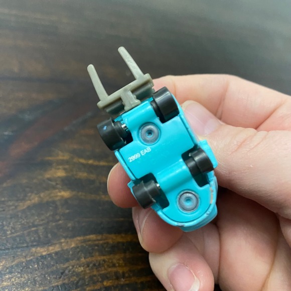 Disney Pixar Cars Medic Pitty Blue Forklift Die-Cast Toy Vehicle 2999 EAB - Picture 4 of 4